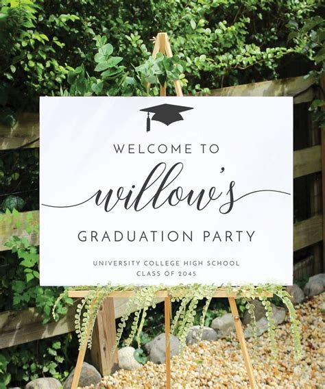 welcome sign for graduation party